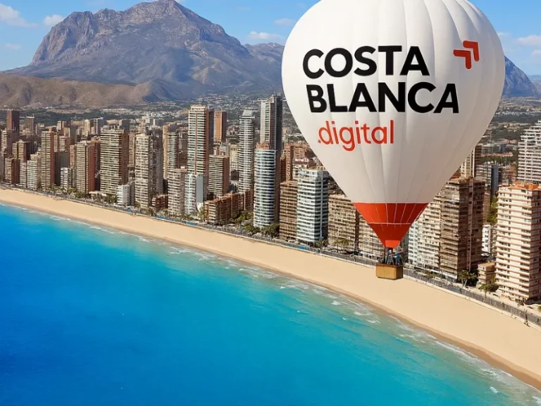 Beaches in Benidorm: From Quiet Coves to Buzzing Bays