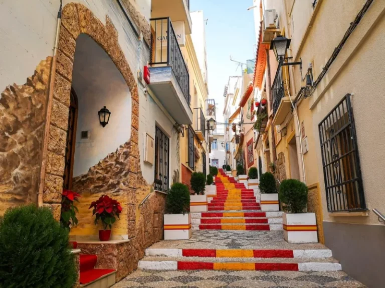 Markets & Local Shopping in Calpe