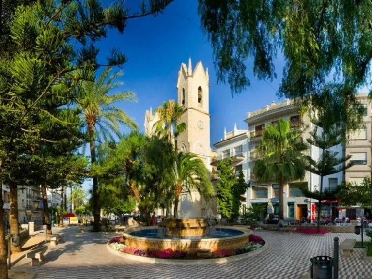 Benissa Pueblo: Church, Market, Fiestas & Old Town Charm