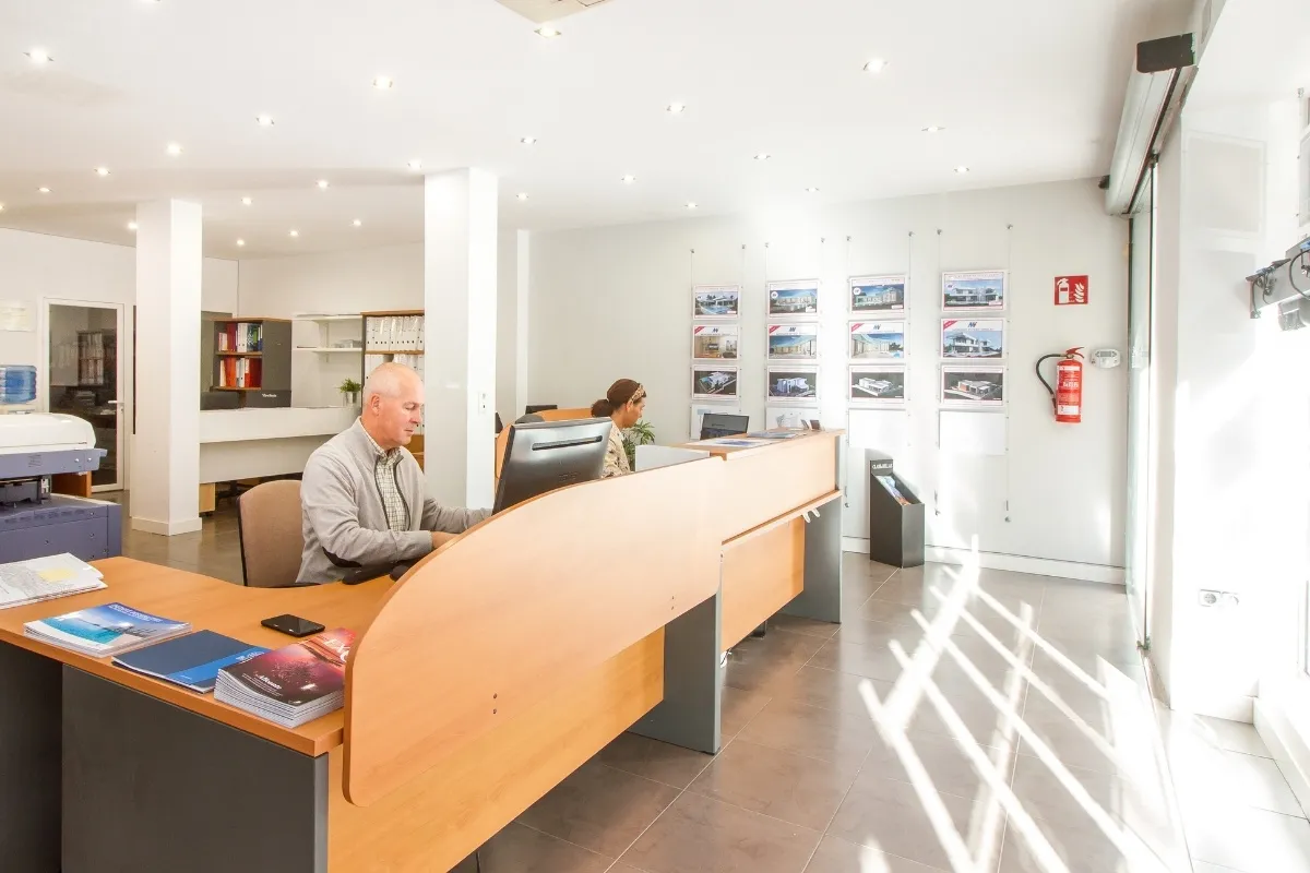 Team working at Moraira Invest Group's office